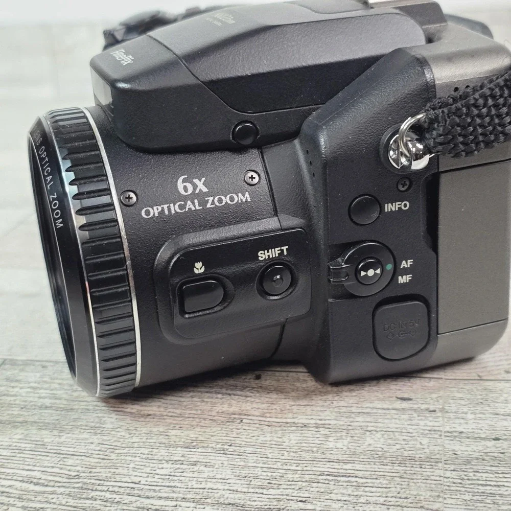 Fujifilm Finepix S602 Zoom 3.1MP Digital Bridge Camera 6x Optical Zoom Tested